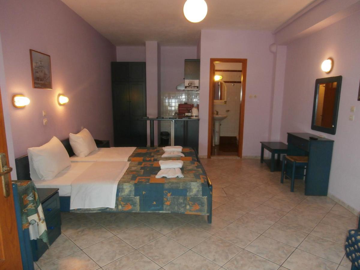 Haravgi Hotel Patitírion Zewnętrze zdjęcie