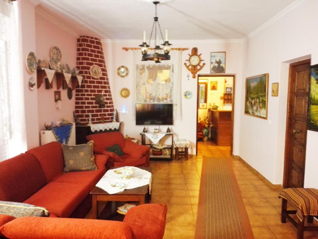 Haravgi Hotel Patitírion Zewnętrze zdjęcie