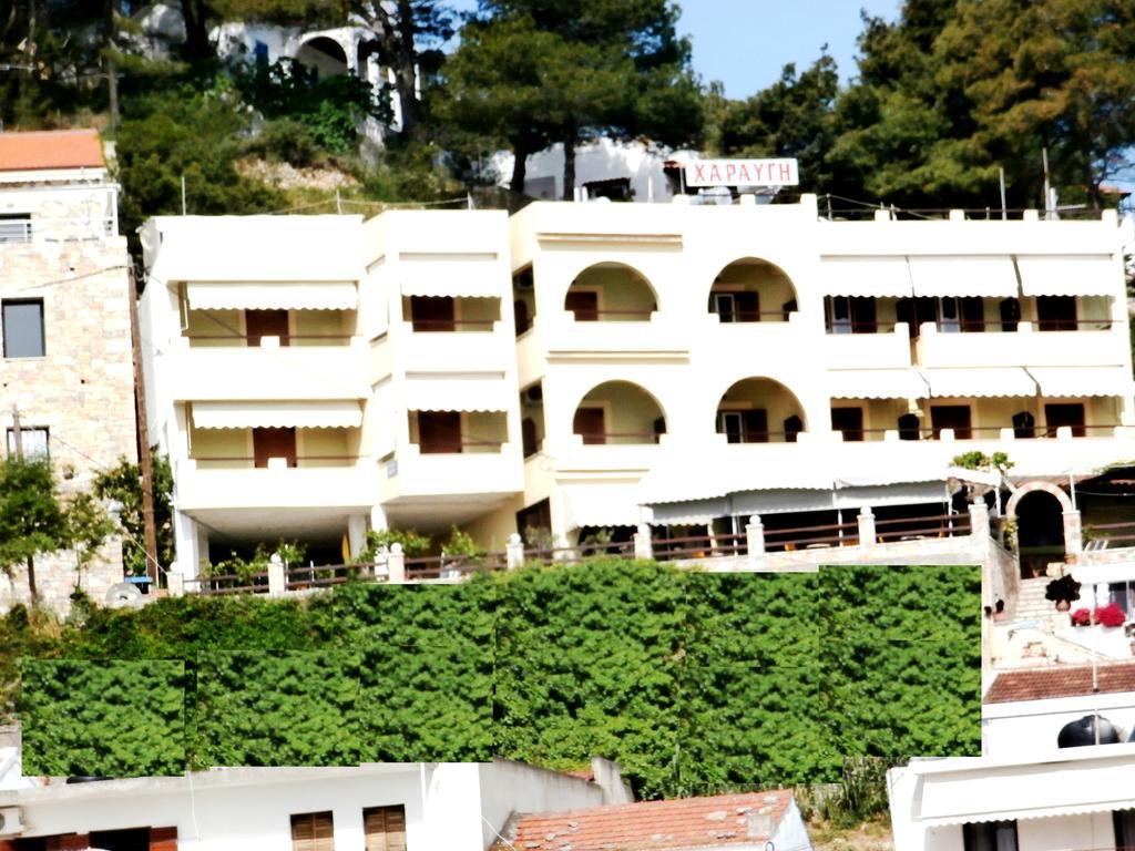 Haravgi Hotel Patitírion Zewnętrze zdjęcie