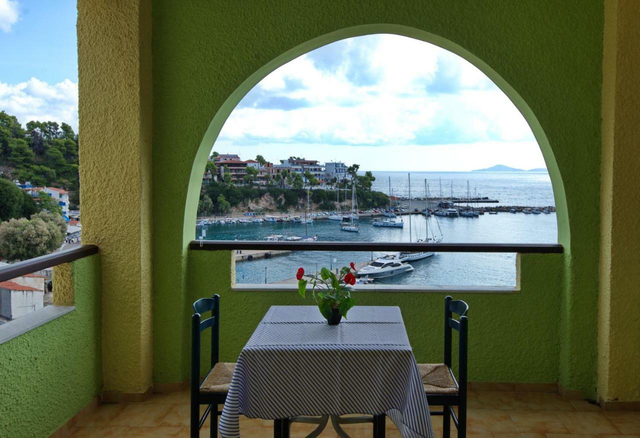 Haravgi Hotel Patitírion Zewnętrze zdjęcie